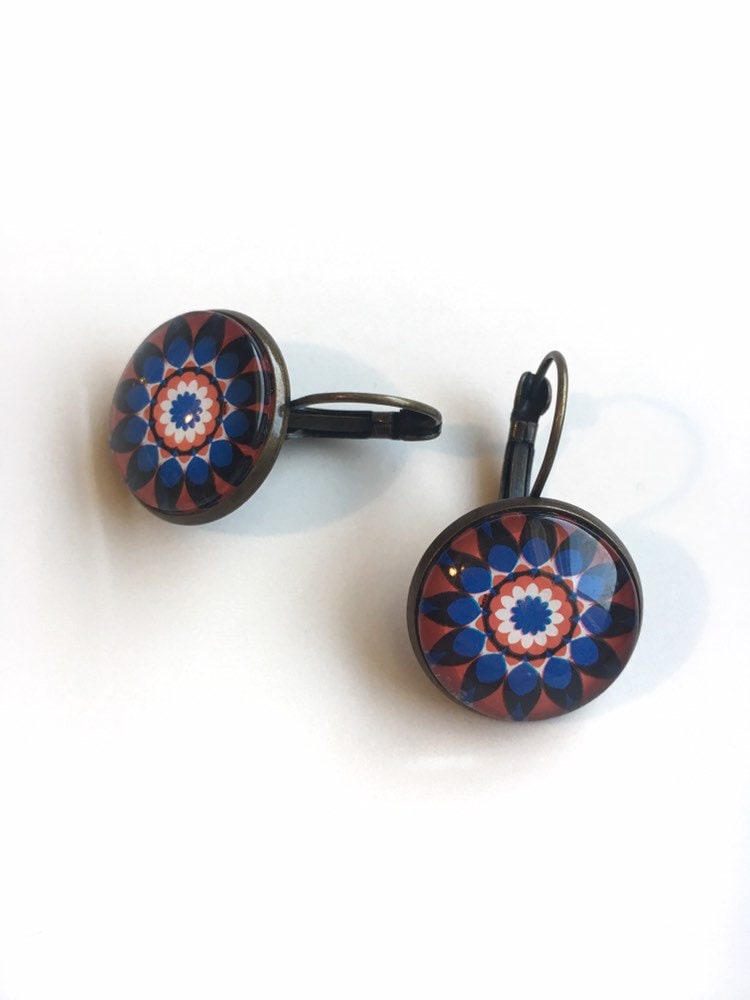 2013 "Kaleidoscope Flowers" Red/Blue USA Stamp - Postage Stamp Earrings