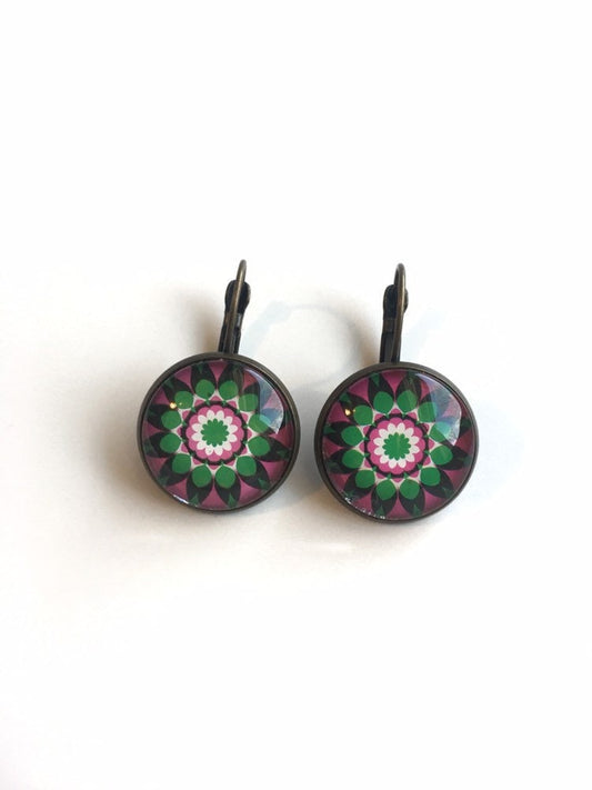 2013 "Kaleidoscope Flowers" Pink/Green USA Stamp - Postage Stamp Earrings